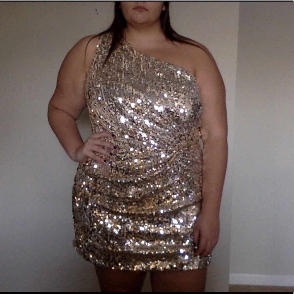 One shoulder gold sequined Cocktail Dress.